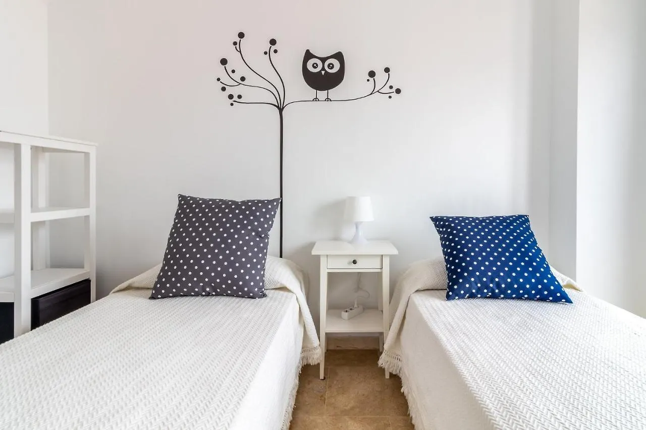 Villa Flatguest San Fernando + 4Bdr + Terrace + Parking San Bartolomé 0*,