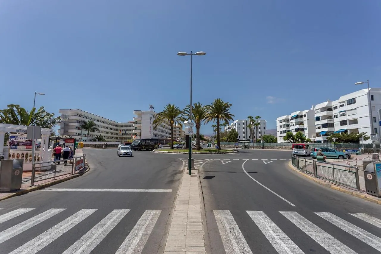Semesterbostad Flatguest San Fernando + 4Bdr + Terrace + Parking Villa San Bartolomé