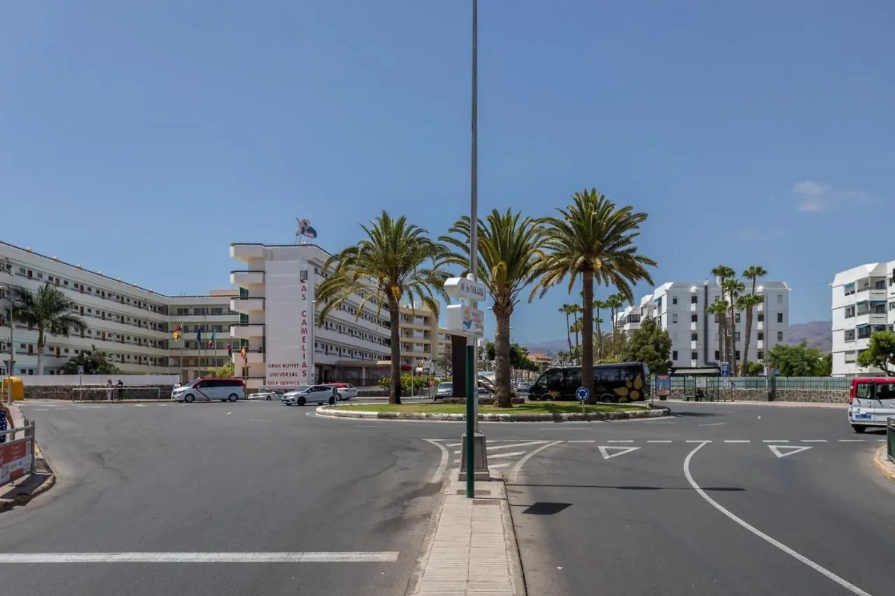 Flatguest San Fernando + 4Bdr + Terrace + Parking Villa San Bartolomé Semesterbostad