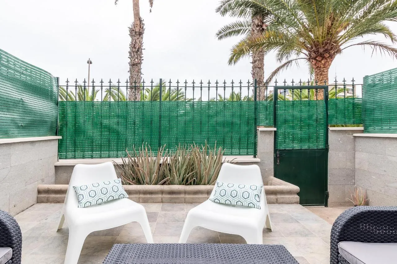 Semesterbostad Flatguest San Fernando + 4Bdr + Terrace + Parking Villa San Bartolomé Spanien