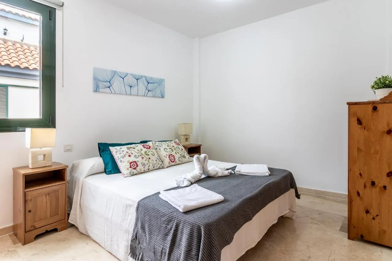 Flatguest San Fernando + 4Bdr + Terrace + Parking Villa San Bartolomé 0*,  Spanien